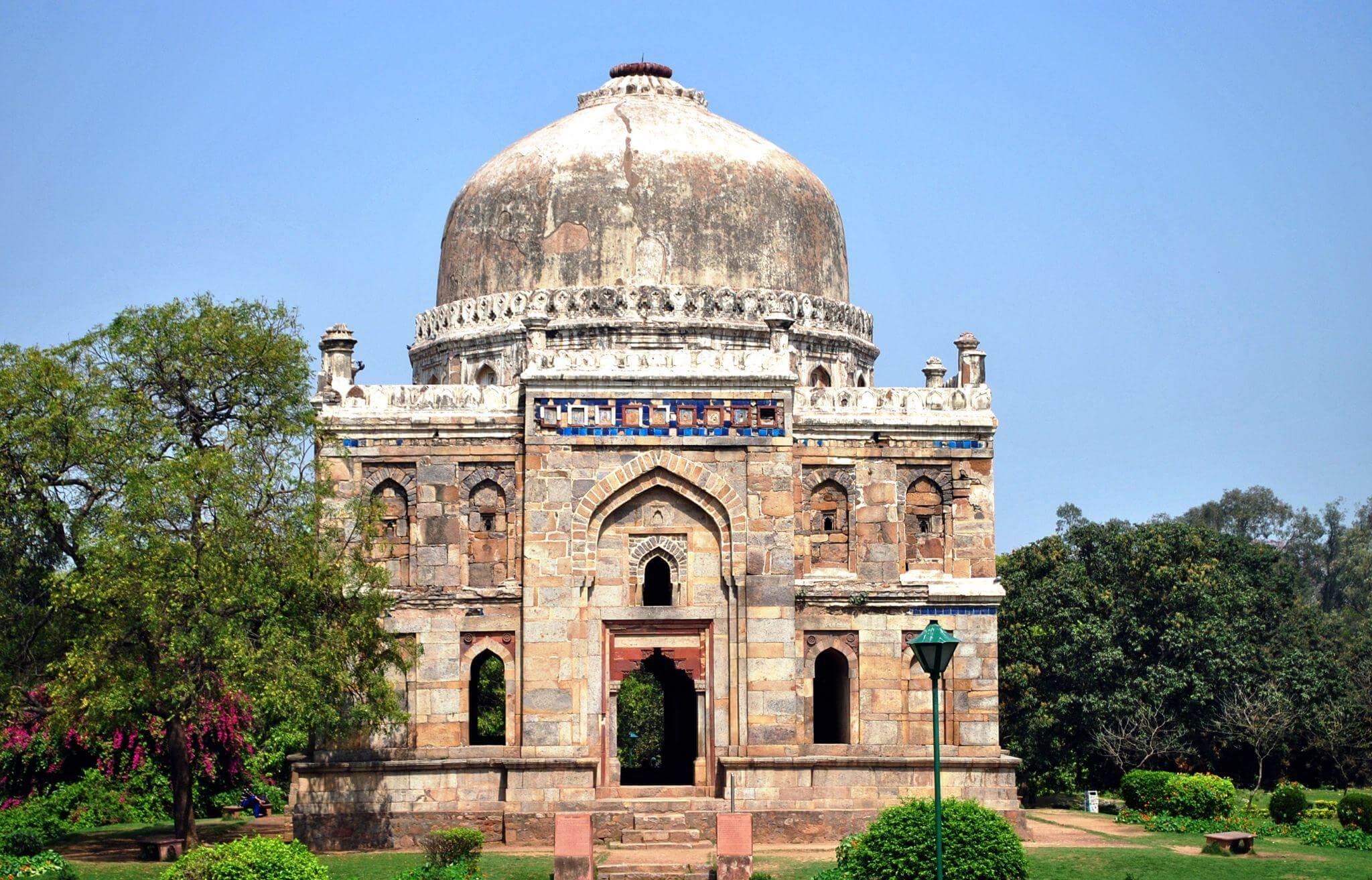 The Shish Gumbad gets its name from the stunning turquoise and cobalt glazed tiles at the entrance.