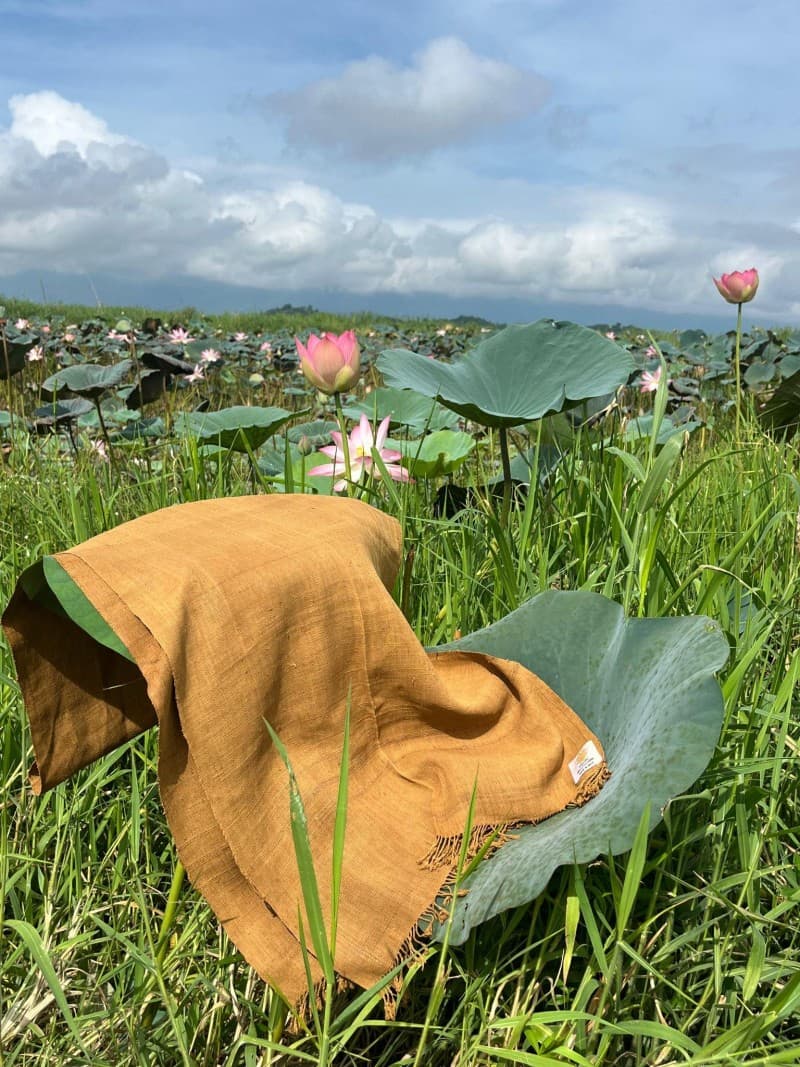 Lotus silk is rarely heavily embellished, for it is prized more for its rarity and craftsmanship than ornamentation.